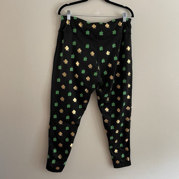 Tipsy Elves Women Plus Sz 1X Black Shamrock All Over Print Pocketed Leggings - Picture 7 of 10